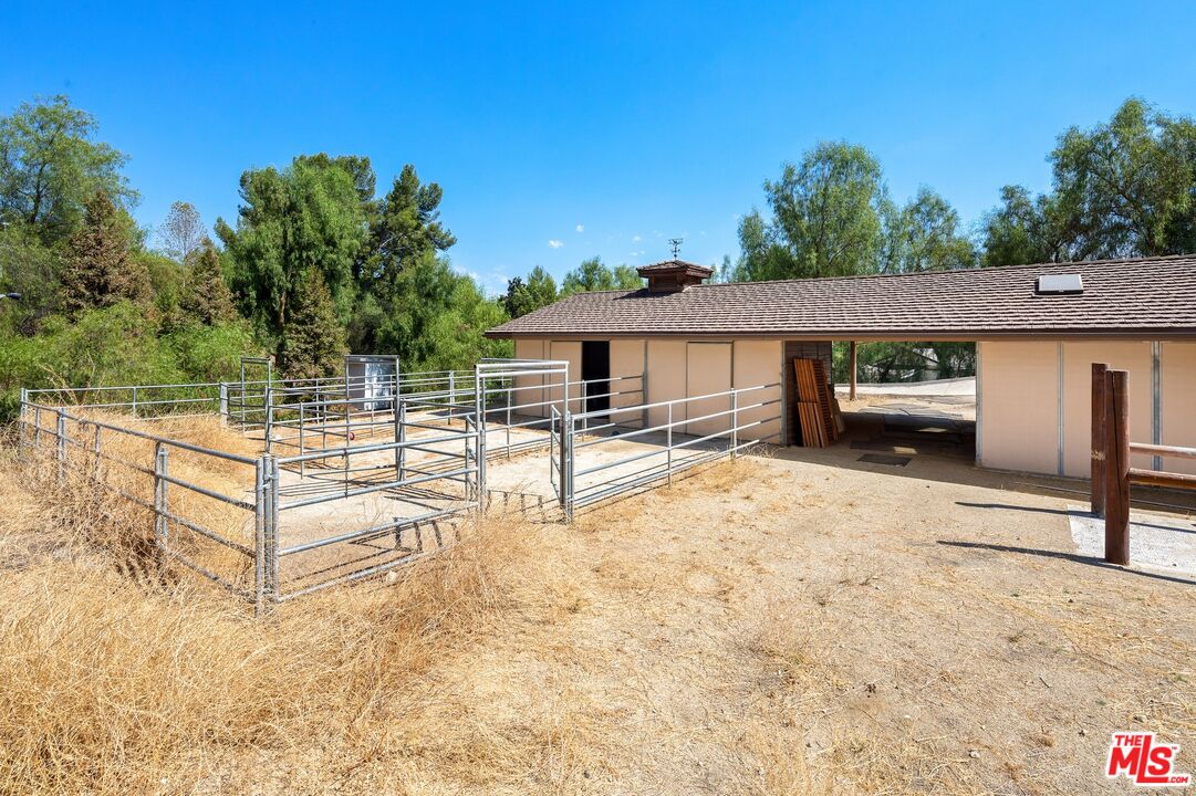 24930 Eldorado Meadow Road Hidden Hills, CA 91302 - Photo 9 of 10