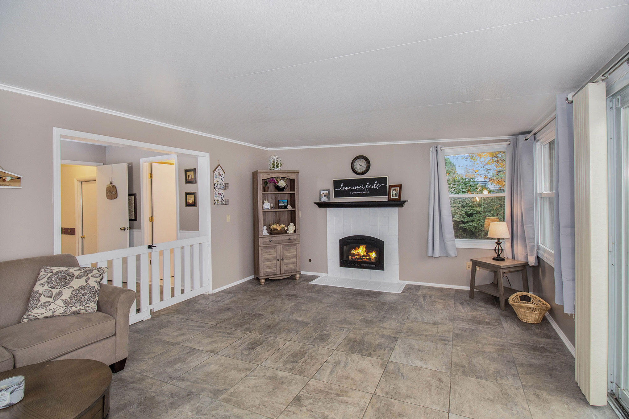 588 Robinson Road Jackson, MI 49203 - Photo 14 of 46 14