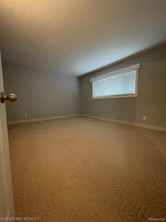 2309 Walton Boulevard, Unit 34 Rochester Hills, MI 48309 - Photo 17 of 22