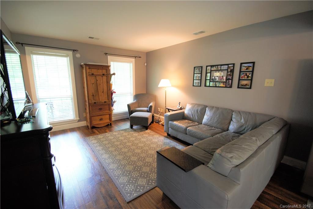 8008 Hunley Ridge Road Matthews, NC 28104 - Photo 11 of 24 Gallery Image 11