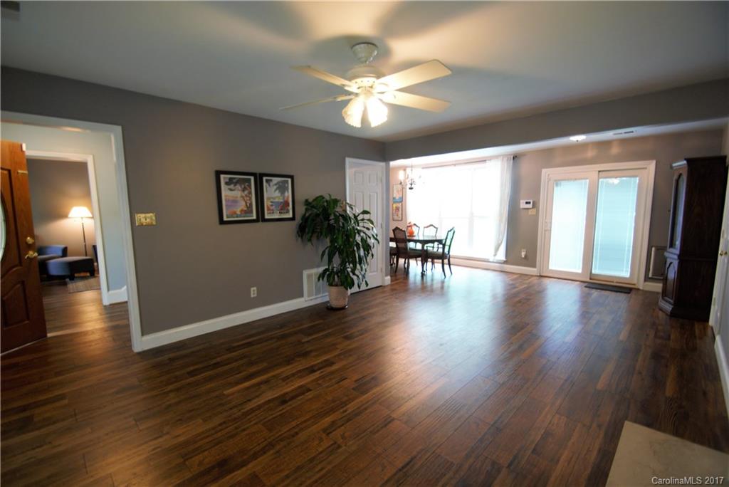 8008 Hunley Ridge Road Matthews, NC 28104 - Photo 3 of 24 Gallery Image 3