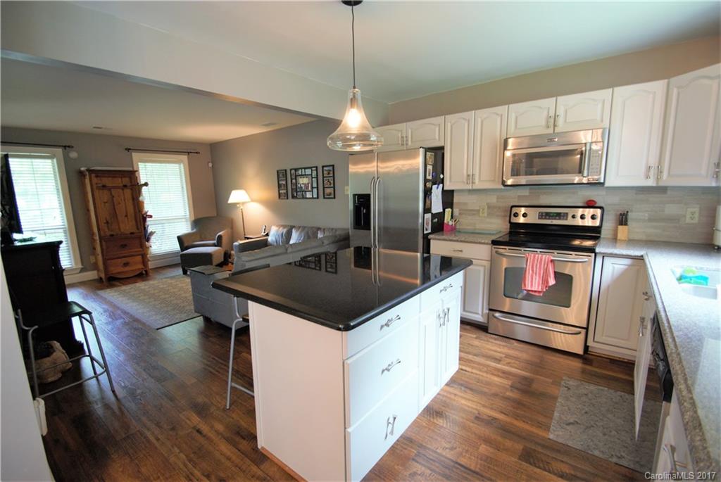 8008 Hunley Ridge Road Matthews, NC 28104 - Photo 10 of 24 Gallery Image 10