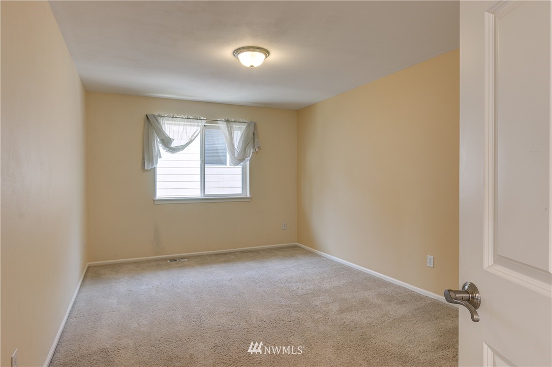 1717 235th Place Southwest Bothell, WA 98021 - Photo 16 of 25