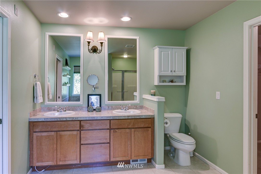 1717 235th Place Southwest Bothell, WA 98021 - Photo 19 of 25