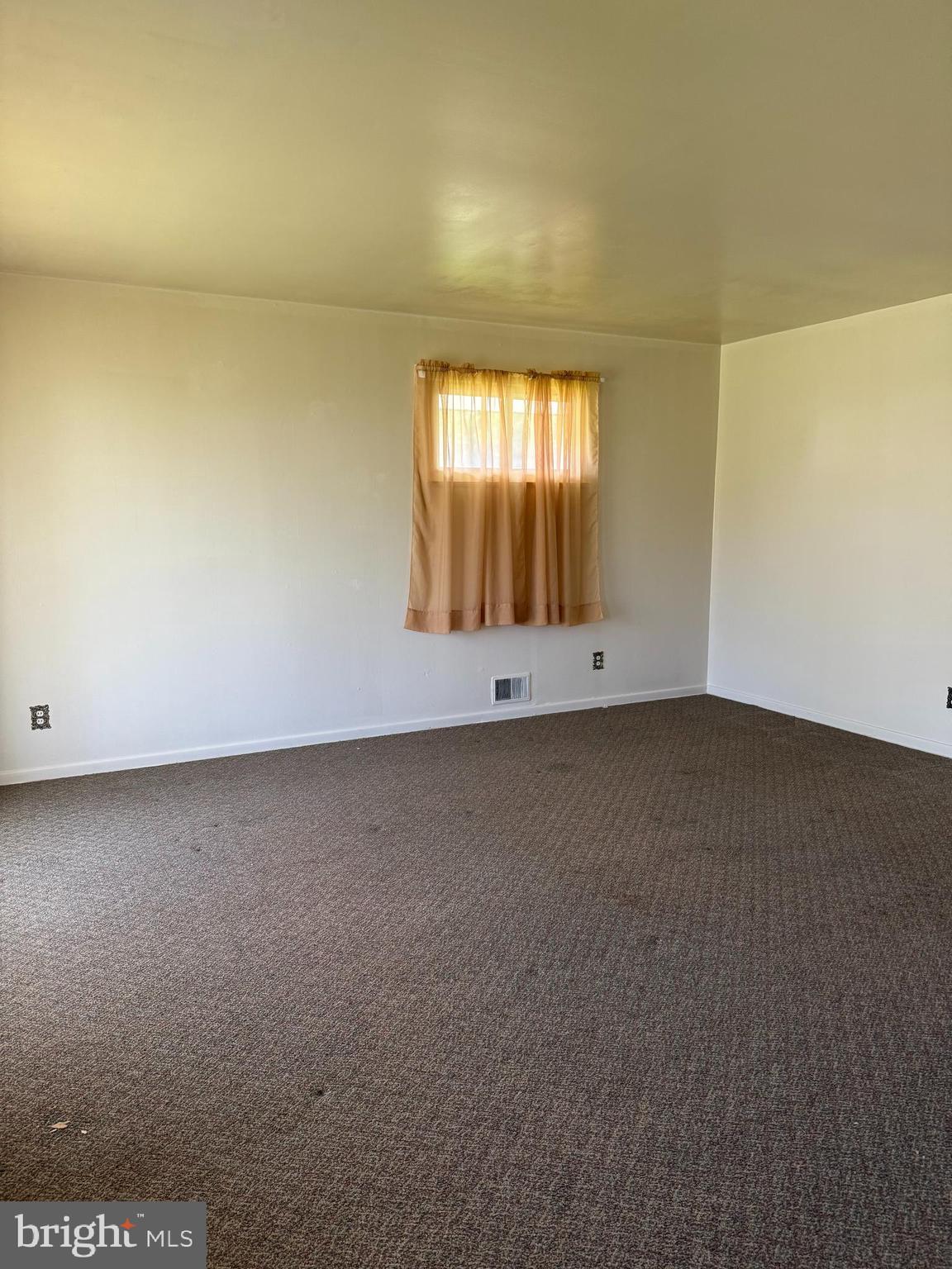 2 Larkin Road Burlington, NJ 08016 - Photo 7 of 24 an empty room with windows