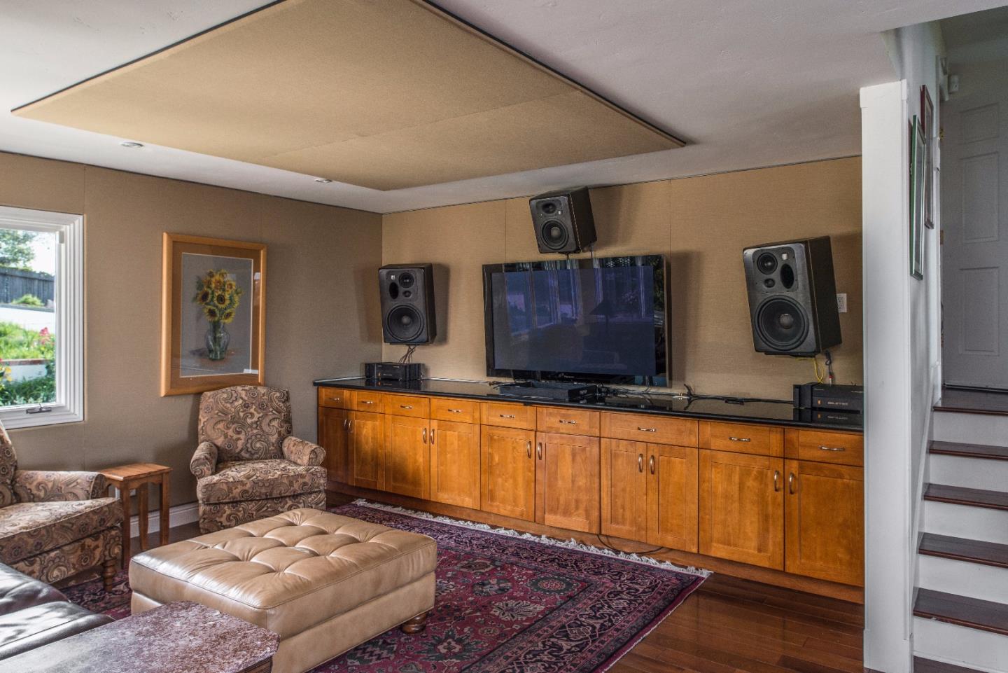 10400 Saddle Road Monterey, CA 93940 - Photo 8 of 36 Gallery Image 8