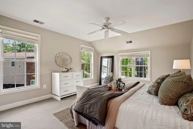 $5,750 | 5055 26th Road North, Arlington, VA 22207