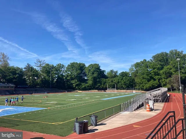 $5,750 | 5055 26th Road North, Arlington, VA 22207