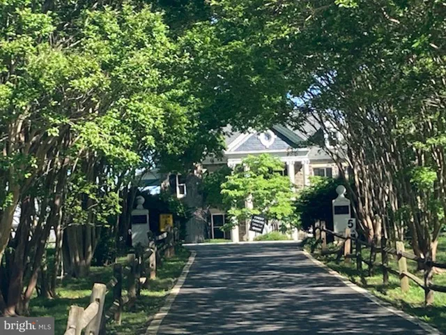 $5,750 | 5055 26th Road North, Arlington, VA 22207