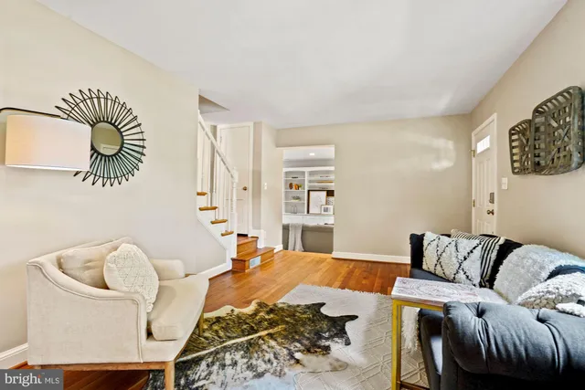 $5,750 | 5055 26th Road North, Arlington, VA 22207