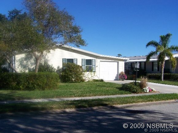 623 Portside Lane Edgewater, FL 32141 - Photo 1 of 10 Gallery Image 1