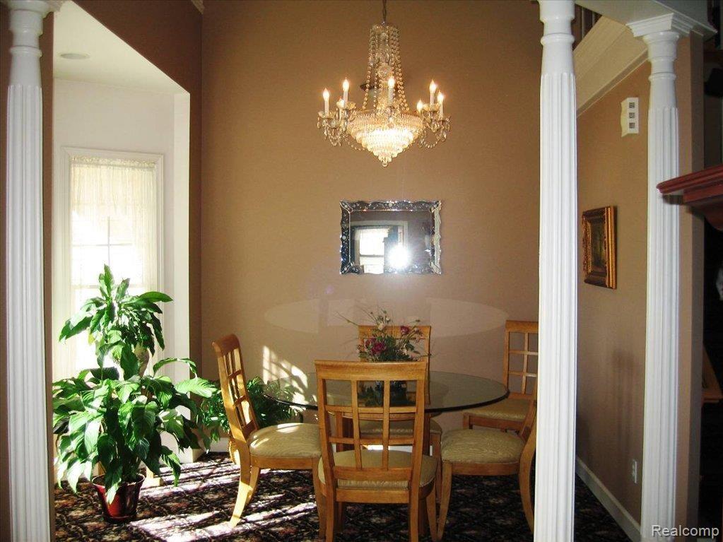 11162 Rivendell Court Pinckney, MI 48169 - Photo 15 of 25 Dining Room