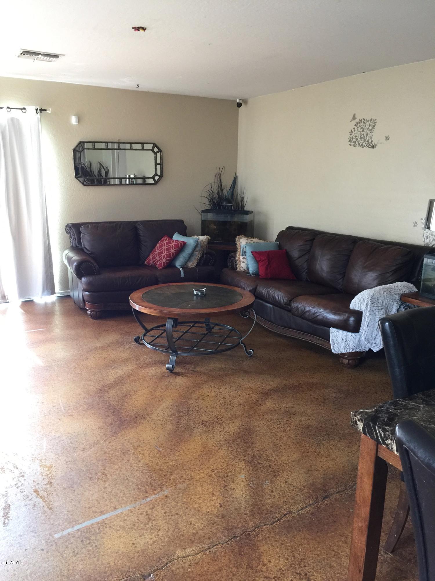 2415 West Maldonado Road Phoenix, AZ 85041 - Photo 2 of 2 IMG_2973