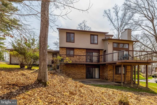 $1,395,000 | 9122 Cricklewood Court, Vienna, VA 22182