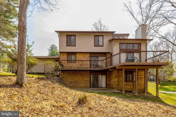 $1,395,000 | 9122 Cricklewood Court, Vienna, VA 22182