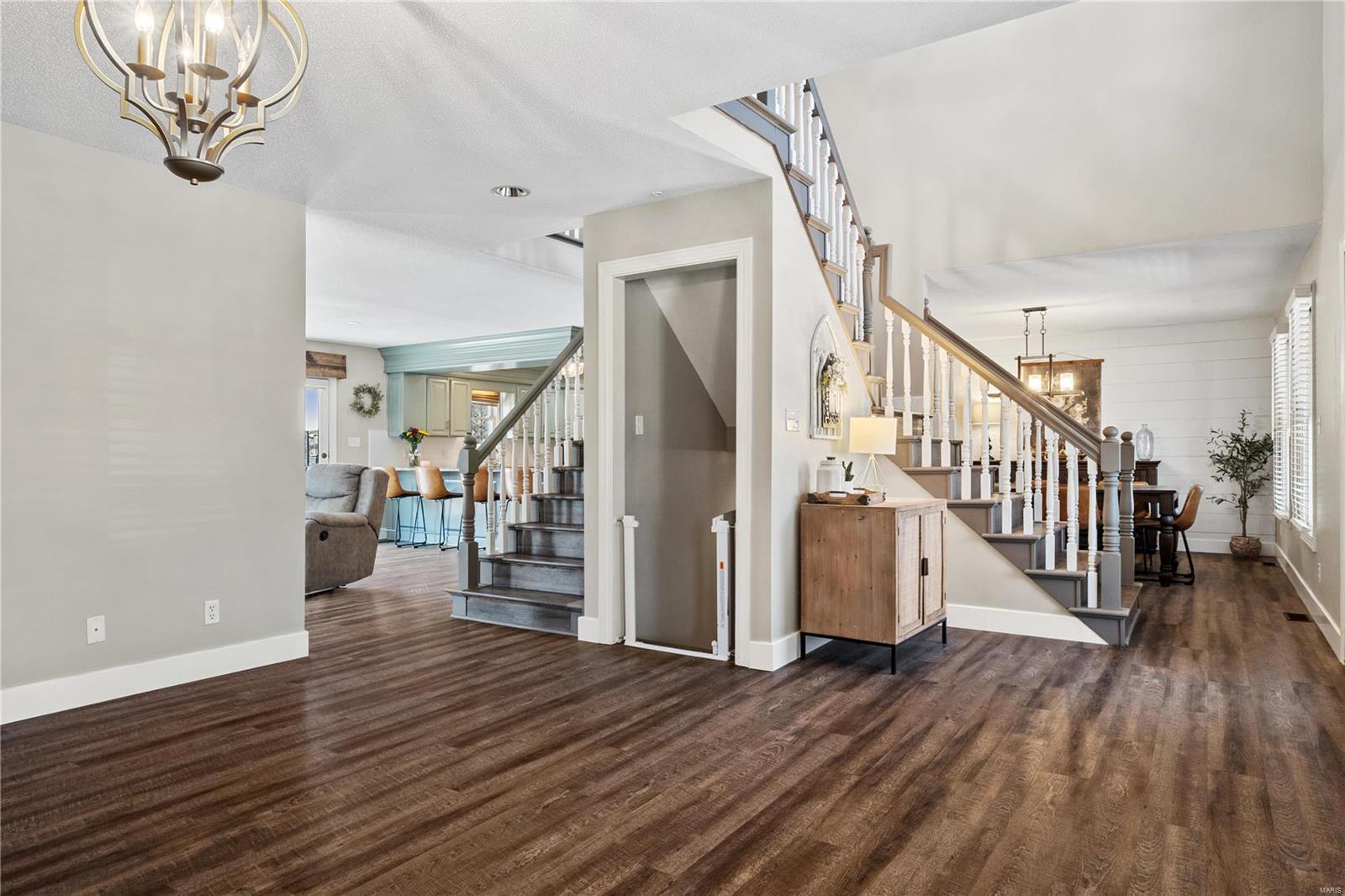 409 Oak Forest Drive Jackson, MO 63755 - Photo 17 of 49