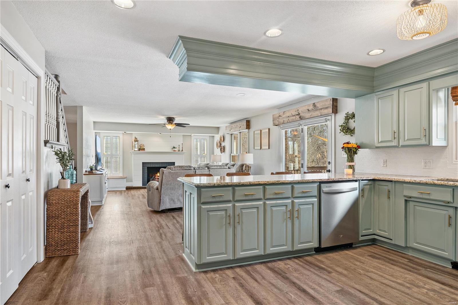 409 Oak Forest Drive Jackson, MO 63755 - Photo 7 of 49