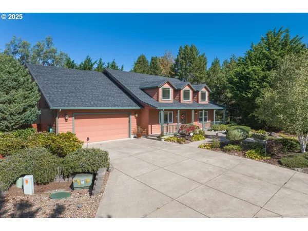 $739,500 | 2131 Willow Loop, Florence, OR 97439