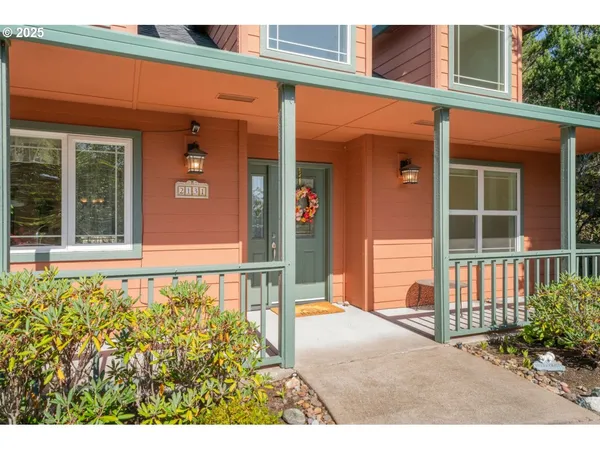 $739,500 | 2131 Willow Loop, Florence, OR 97439