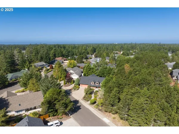 $739,500 | 2131 Willow Loop, Florence, OR 97439