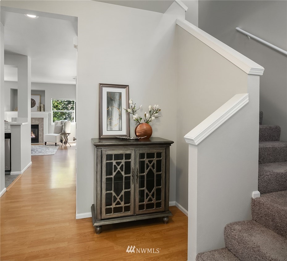 101 South 50th Place, Unit B Renton, WA 98055 - Photo 2 of 19 Gallery Image 2