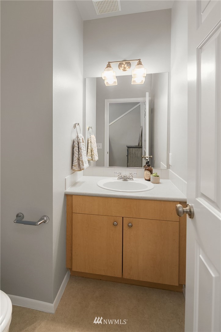 101 South 50th Place, Unit B Renton, WA 98055 - Photo 9 of 19 Gallery Image 9