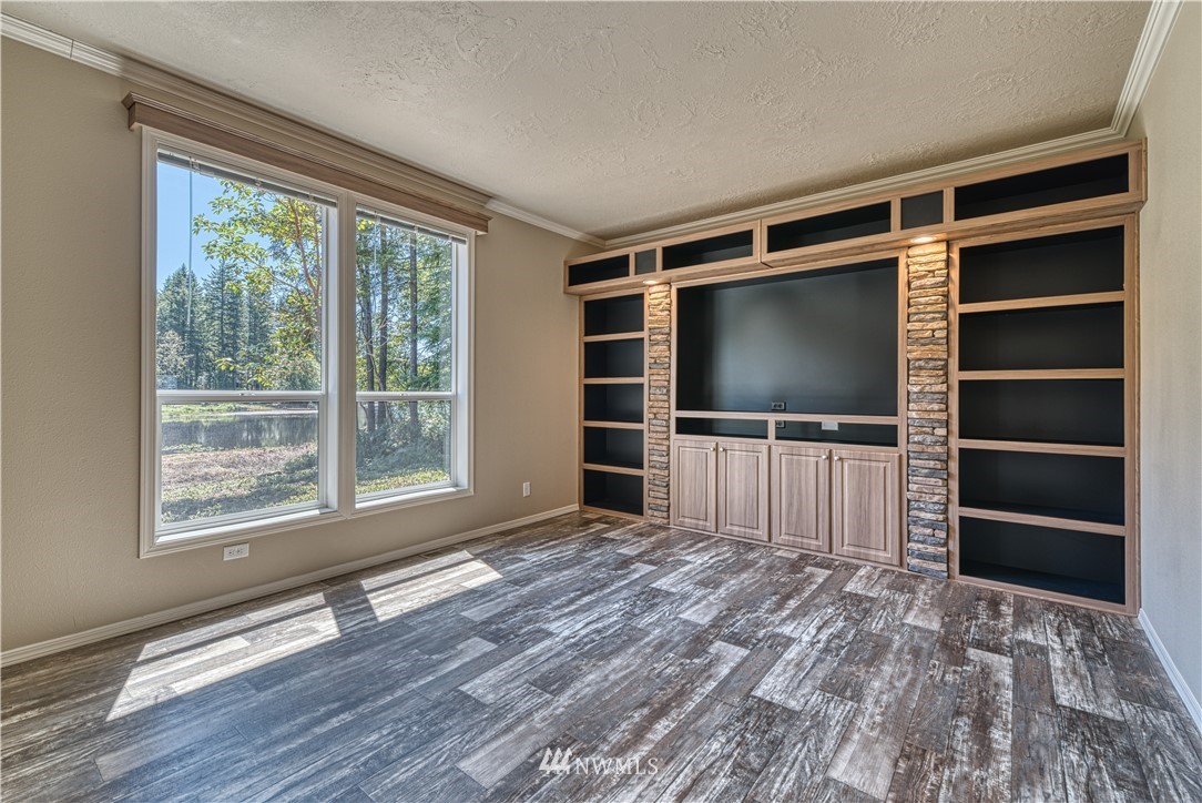 9922 Fairview Lake Road Southwest Port Orchard, WA 98367 - Photo 29 of 40 Gallery Image 29