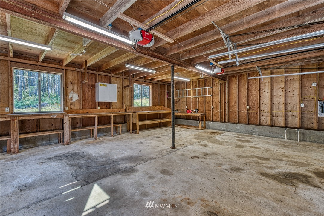 9922 Fairview Lake Road Southwest Port Orchard, WA 98367 - Photo 4 of 40 Gallery Image 4