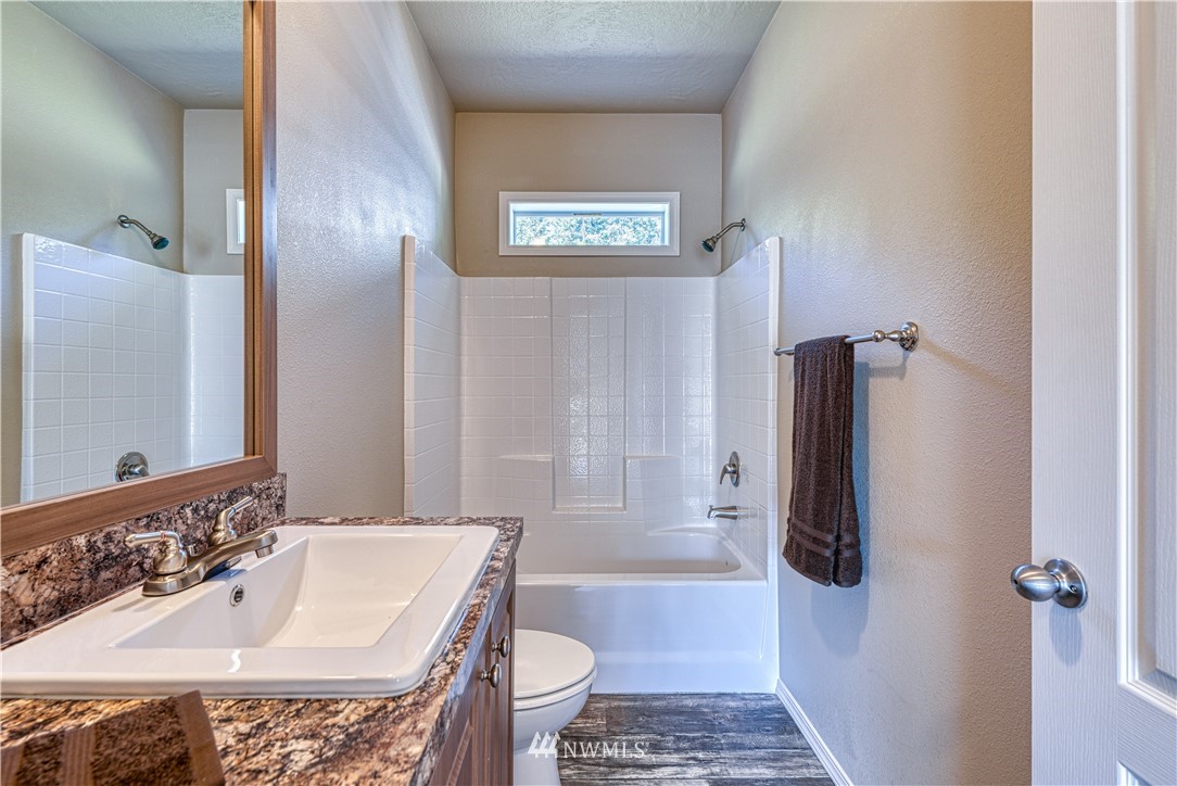 9922 Fairview Lake Road Southwest Port Orchard, WA 98367 - Photo 34 of 40 Gallery Image 34