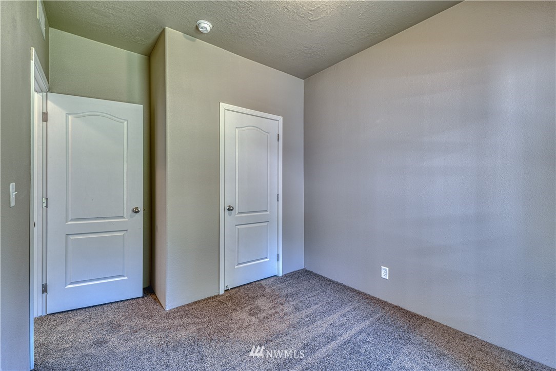 9922 Fairview Lake Road Southwest Port Orchard, WA 98367 - Photo 36 of 40 Gallery Image 36