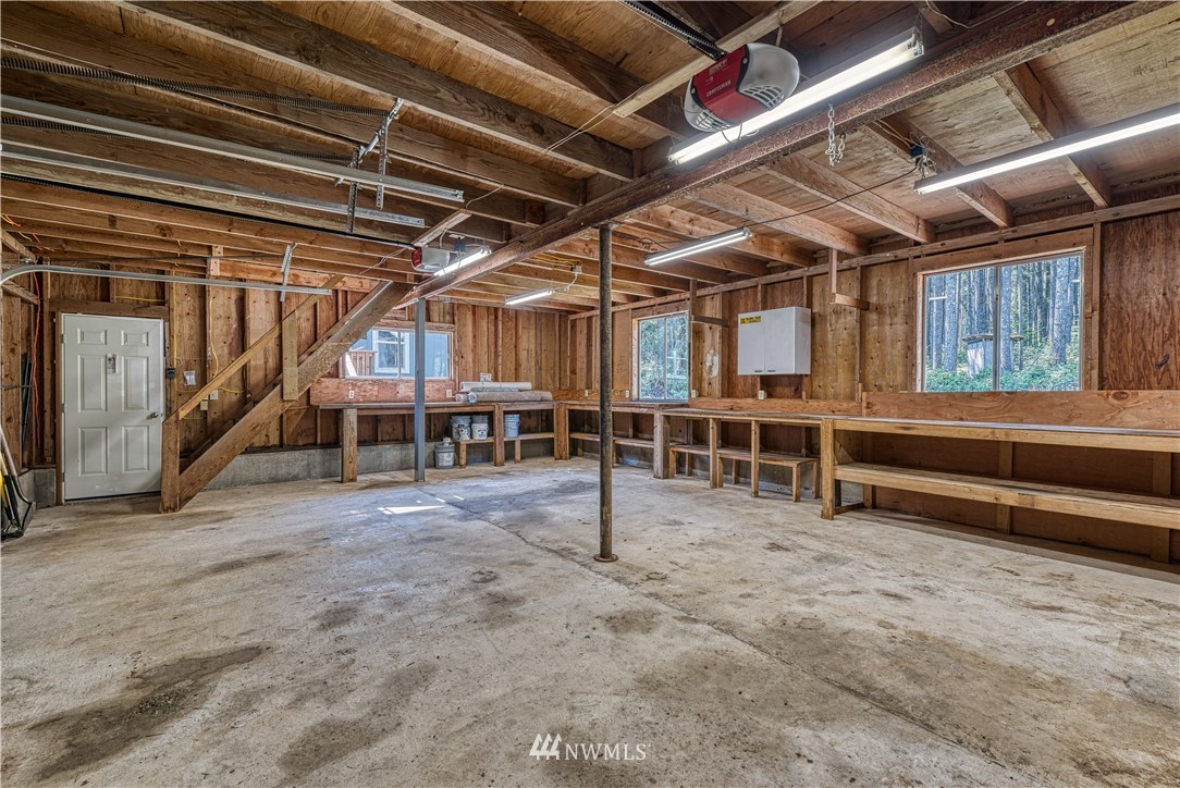 9922 Fairview Lake Road Southwest Port Orchard, WA 98367 - Photo 5 of 40 Gallery Image 5