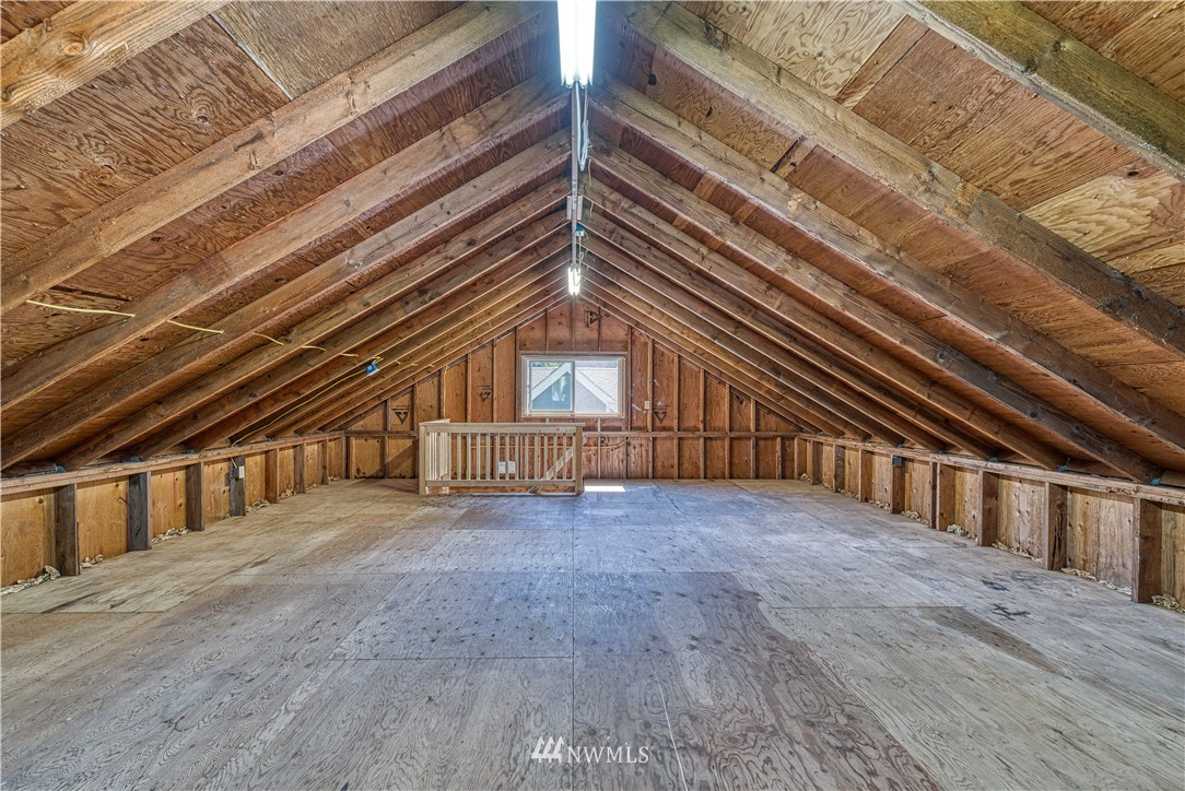 9922 Fairview Lake Road Southwest Port Orchard, WA 98367 - Photo 8 of 40 Gallery Image 8