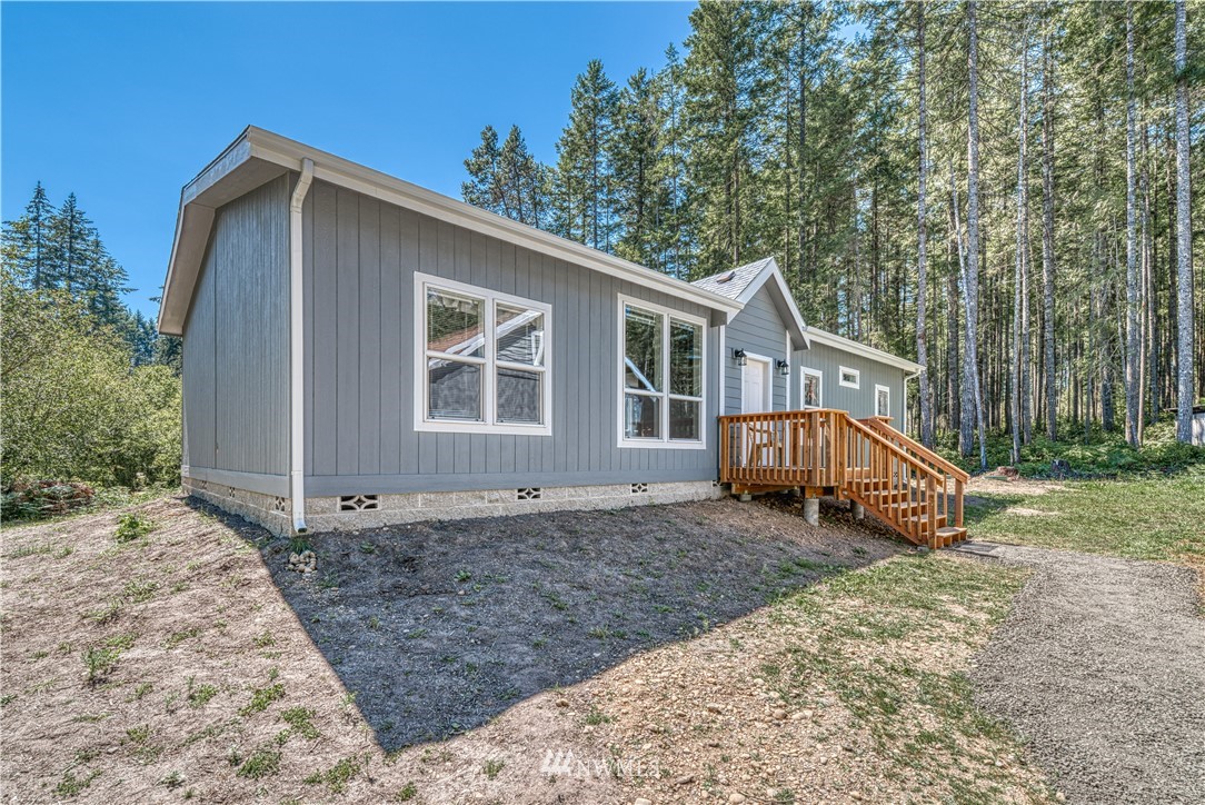 9922 Fairview Lake Road Southwest Port Orchard, WA 98367 - Photo 9 of 40 Gallery Image 9