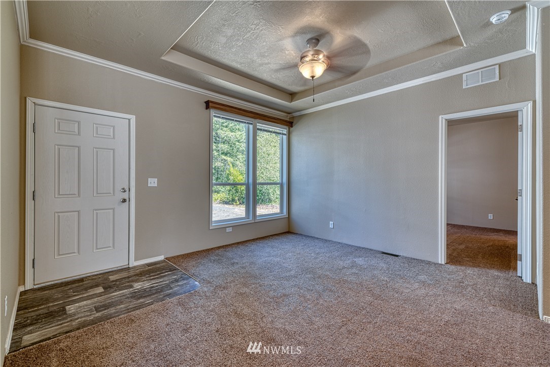9922 Fairview Lake Road Southwest Port Orchard, WA 98367 - Photo 10 of 40 Gallery Image 10
