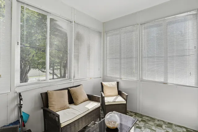 $89,000 | 5111 West Oakland Park Boulevard, Unit 201, Lauderdale Lakes, FL 33313