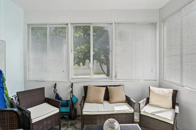 $89,000 | 5111 West Oakland Park Boulevard, Unit 201, Lauderdale Lakes, FL 33313