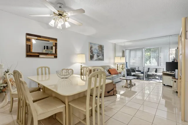$89,000 | 5111 West Oakland Park Boulevard, Unit 201, Lauderdale Lakes, FL 33313