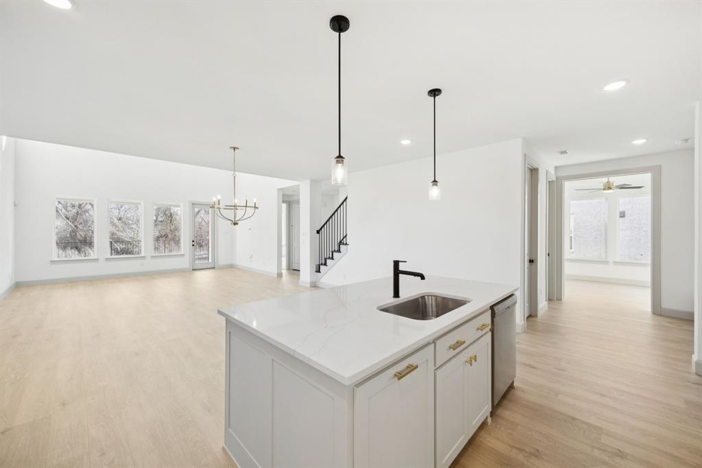 1400 Rose Mallow Road Celina, TX 75009 - Photo 5 of 21 The chef will never be left out of the party in this wonderful open concept dream home!