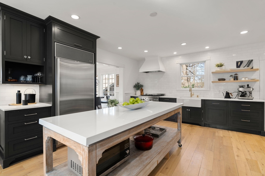 23 Howe Street Wellesley, MA 02482 - Photo 9 of 30