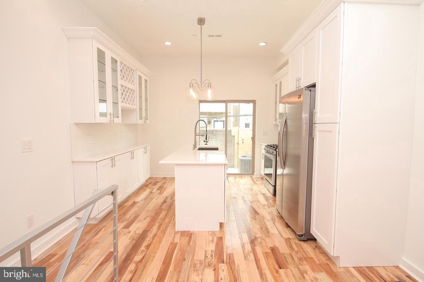 2605 Wilder Street Philadelphia, PA 19146 - Photo 4 of 24