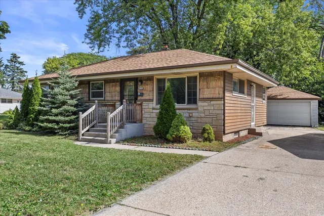 4322 North 81st Street, Milwaukee, WI 53222