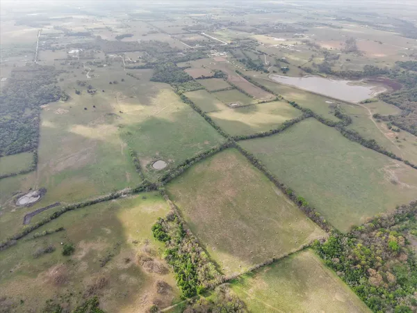 $905,000 | 709 St Purdon Tx 76679, Purdon, TX 76679
