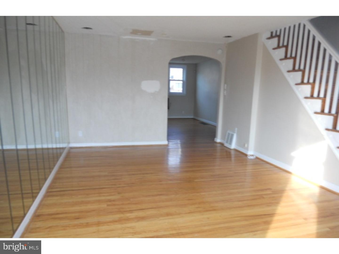 1617 Pennington Road Philadelphia, PA 19151 - Photo 3 of 19 Living Room