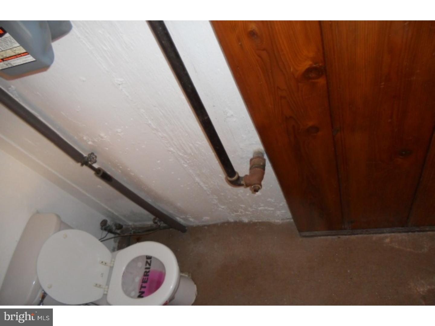 1617 Pennington Road Philadelphia, PA 19151 - Photo 8 of 19 Bathroom