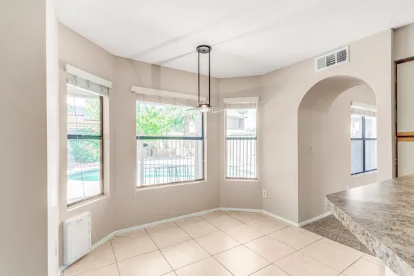 $2,595 | 7392 West Kristal Way, Glendale, AZ 85308