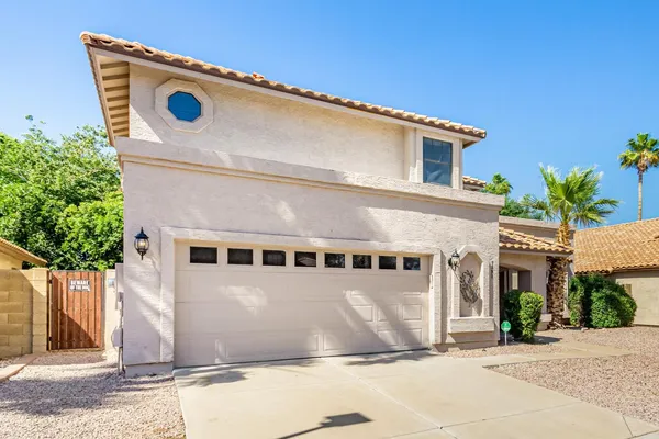 $2,595 | 7392 West Kristal Way, Glendale, AZ 85308