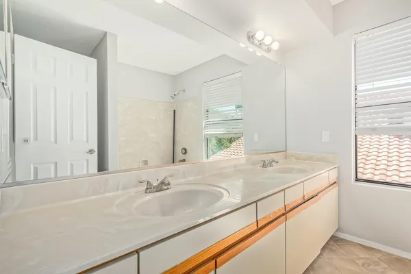 $2,595 | 7392 West Kristal Way, Glendale, AZ 85308