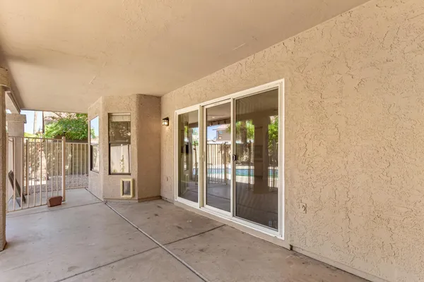 $2,595 | 7392 West Kristal Way, Glendale, AZ 85308