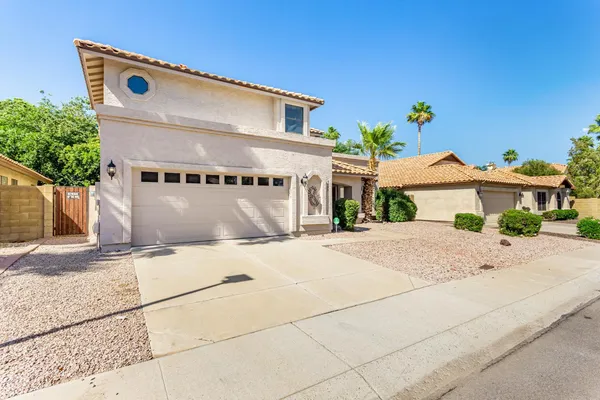 $2,595 | 7392 West Kristal Way, Glendale, AZ 85308