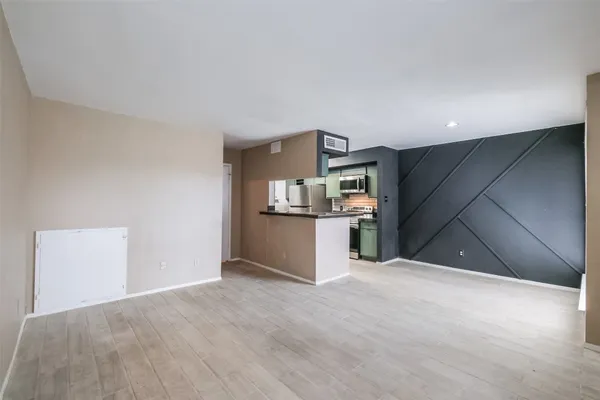 $1,100 | 6633 West Airport Boulevard, Unit 1206, Houston, TX 77035